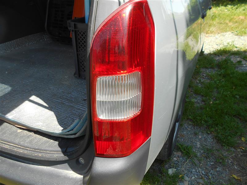 ブレーキランプ交換＆おまけ（トヨタ プロボックスバン・NCP5#/NLP5#系