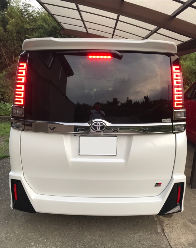 ヴォクシー 80後期 純正テール 全灯化（トヨタ ヴォクシー・80系）by