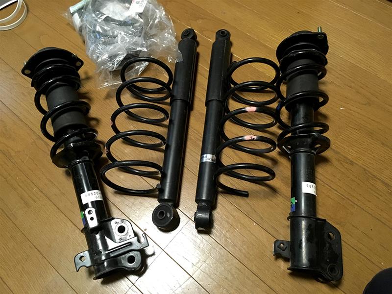 サスペンション交換（純正）1（ダイハツ コペン・L880K）by inoman