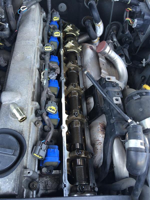 タペットカバーパッキン交換の巻（日産 ローレル）by スライダー