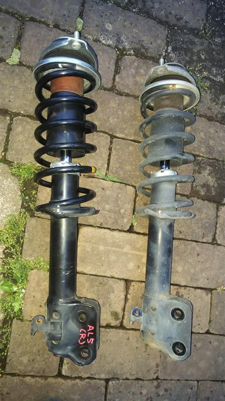 HE22Sアルトラパン フロントストラット交換（スズキ アルトラパン