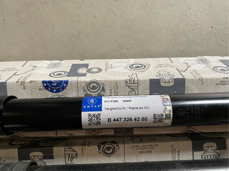 w447 RHD v260 v220d リアショックアブソーバー 乗り心地改善 リア