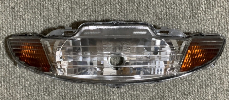 ヘッドライト レンズ交換とウインカースモーク（ホンダ ライブディオ