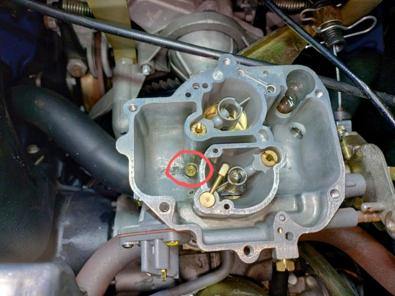 キャブレタージェット交換＠915km（シトロエン 2CV）by dream603