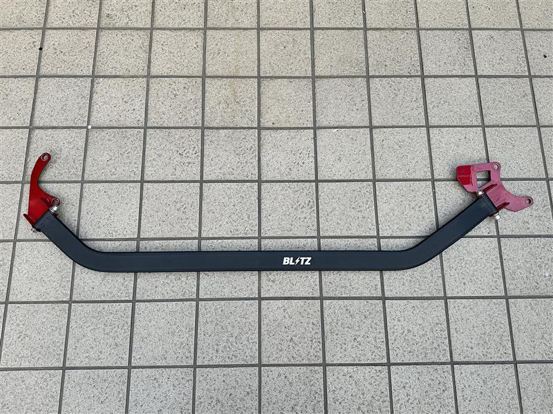 ブリッツのタワーバーを付けてみた！(￣▽￣)（トヨタ プリウス・30系