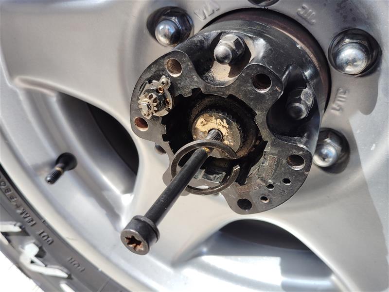 パワーロッキングハブ修理（トヨタ ランドクルーザー70・HZJ / PZJ