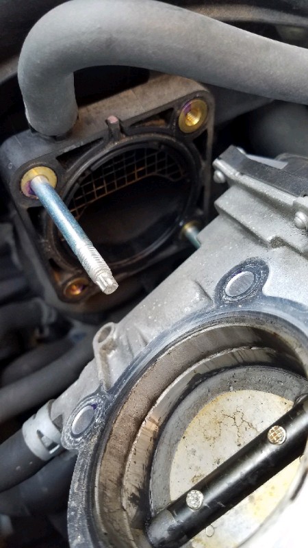 スロットルバルブ清掃してみました！（トヨタ ノア・70系）by キバヤシ