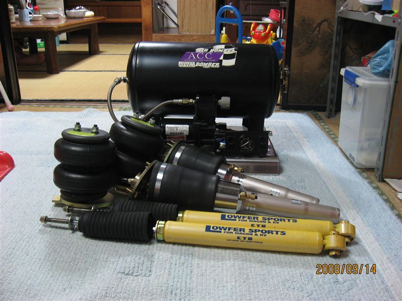 SLIM BOMBER ACC inc.(エーシーシー)のエアサスキットの口コミ・パーツ