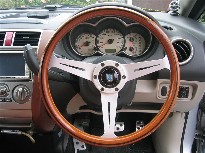 CLASSIC WOOD Vite ウッド＆シルバースポーク NARDI(ナルディ)の