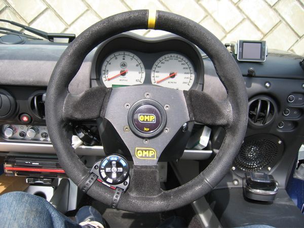 TRECENTO OMP(オーエムピー)のステアリングの口コミ・パーツレビュー