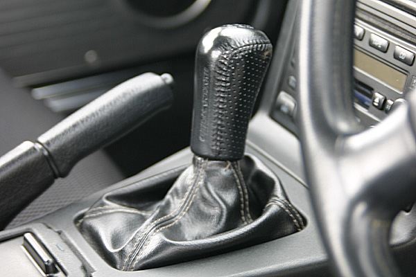 ブラックレザーシフトノブ MAZDASPEED(マツダスピード)のシフトノブの