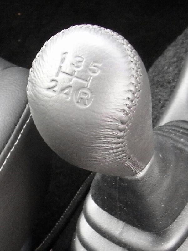 トヨタ(純正) 革巻シフトノブ(JZX100チェイサーツアラーV後期) の