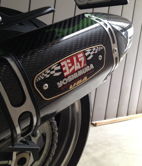 ヨシムラUSA R-77 デュアルカーボンマフラー のパーツレビュー | ZX