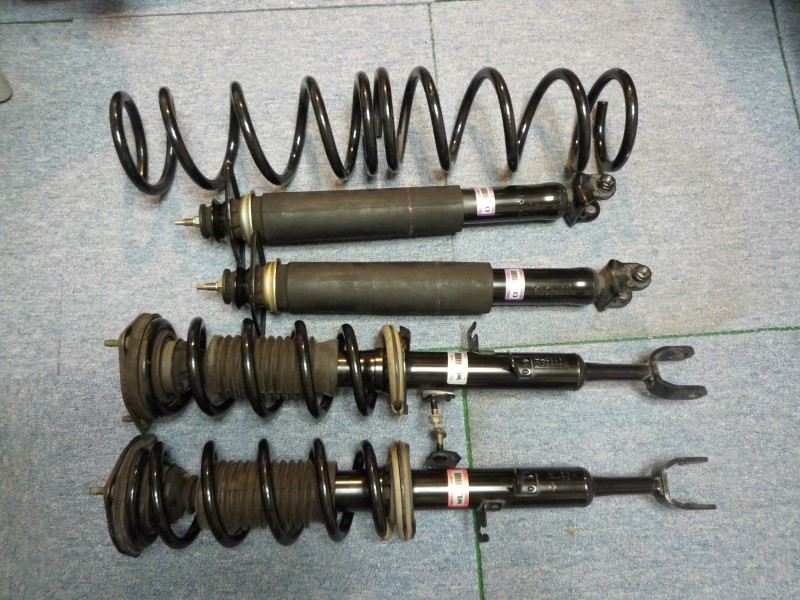 純正 日産 Z33 後期純正サスペンション のパーツレビュー
