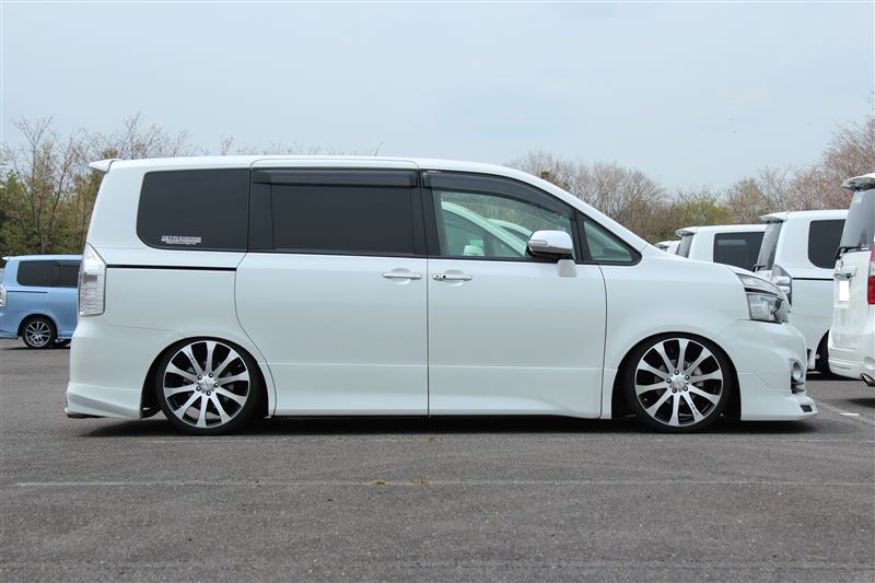 RS☆R Black☆i のパーツレビュー | ヴォクシー(ｳｽﾞ@naruto) | みんカラ