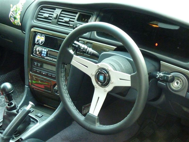 NARDI CLASSIC LEATHER ブラックレザー＆シルバースポーク のパーツ