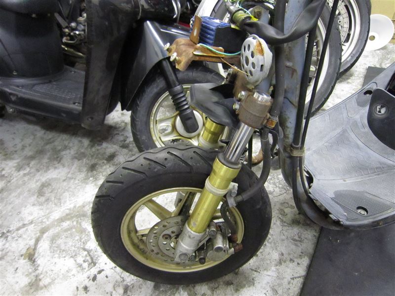 ホンダ(純正) AF35 ライブディオZX 純正 フロント足回り のパーツ