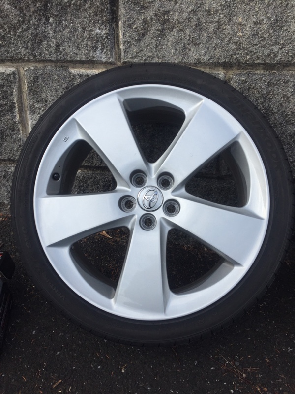 不明 30プリウス ツーリング純正タイプ 18インチ のパーツレビュー