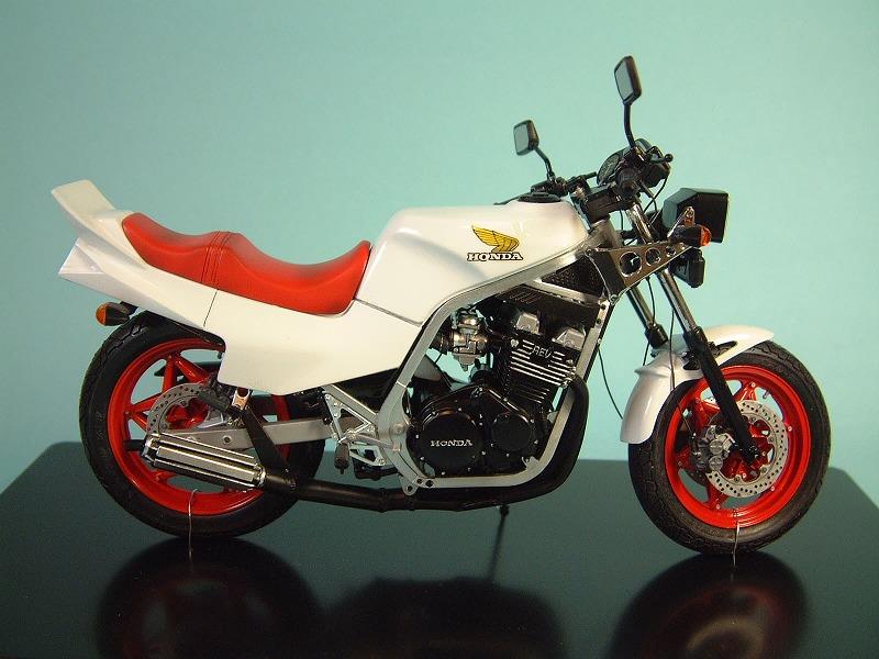 alley-catのフォトギャラリー「タミヤ1/12 Honda CBR400F ホットロード