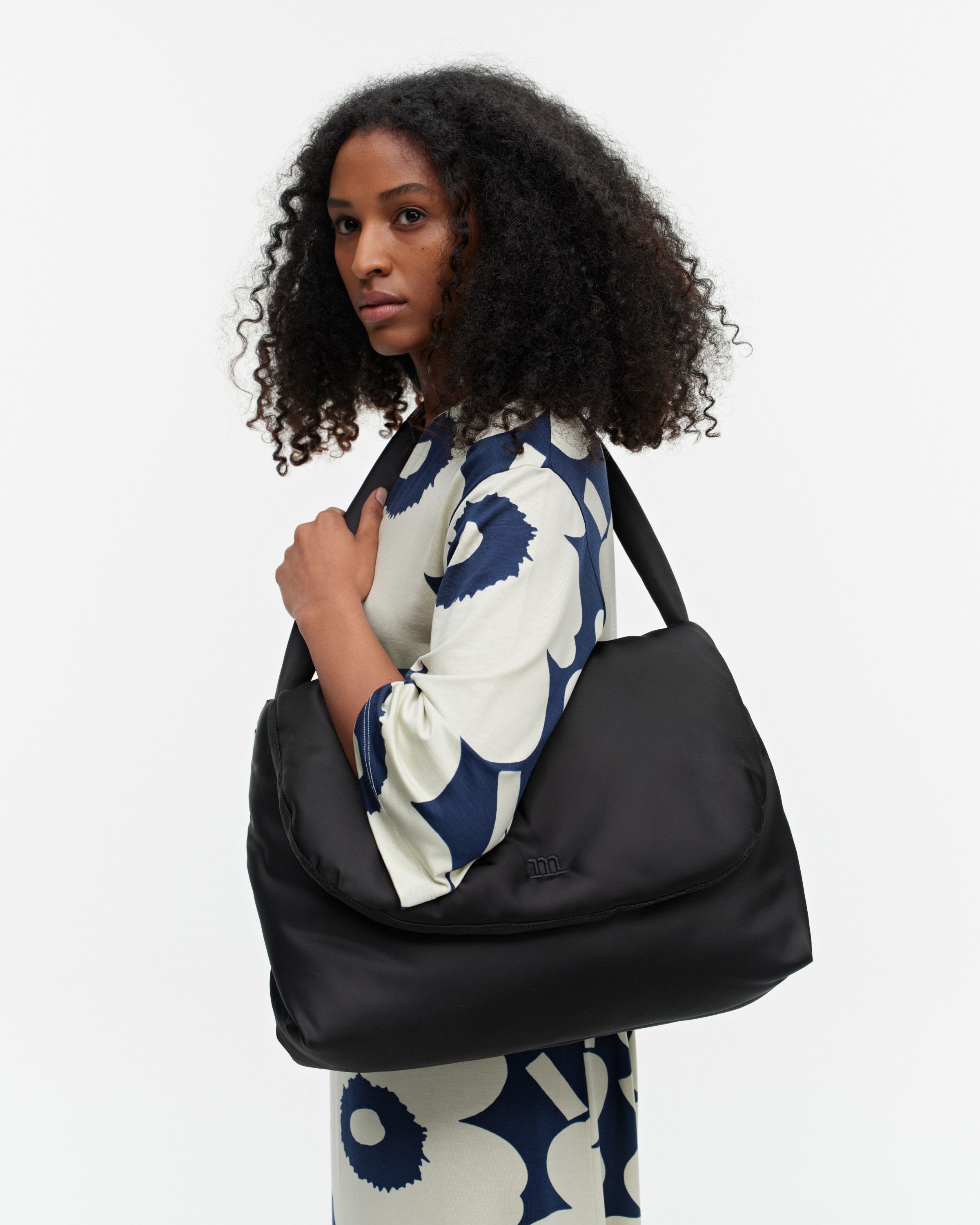 Messenger Pillow Solid shoulderbag | Marimekko