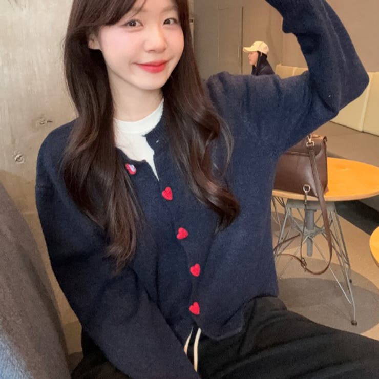 レッドハートボタンニットカーディガン[品番：SHNW0011984]｜Achic