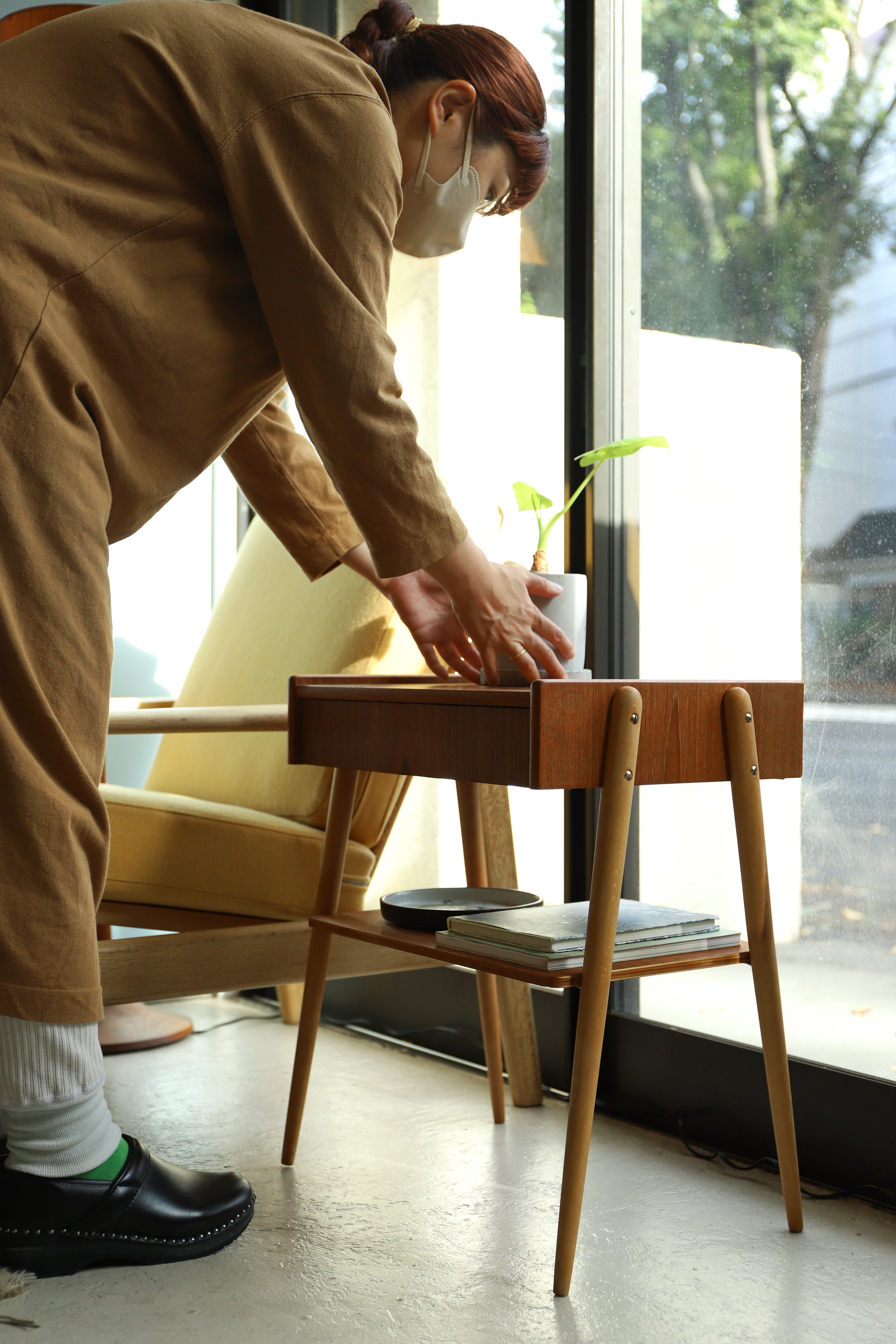 スウェーデンヴィンテージ ベッドサイドテーブル サイドチェスト 北欧