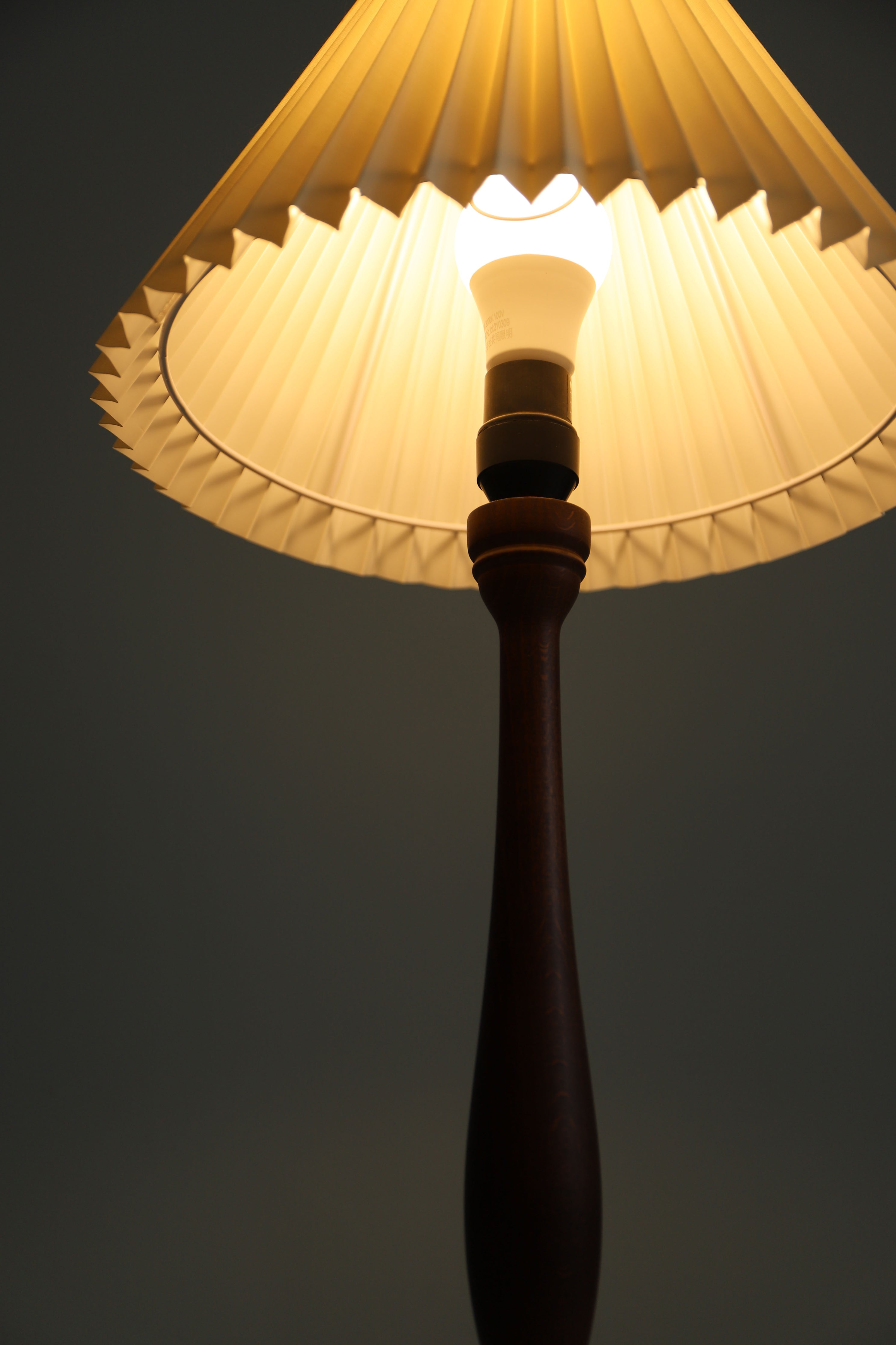 ローラアシュレイ 木製テーブルランプ 間接照明 インテリア/Laura