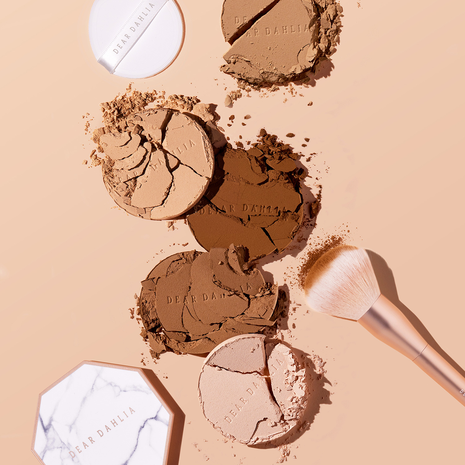 スキンパラダイスソフトベルベットセッティングパウダーコンパクト