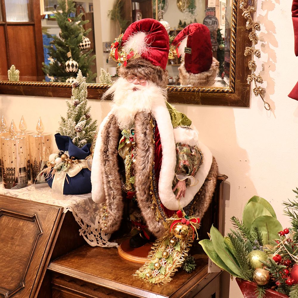 森の祝福を纏って♪ サンタフィギュア グリーンガウン （世界限定150体