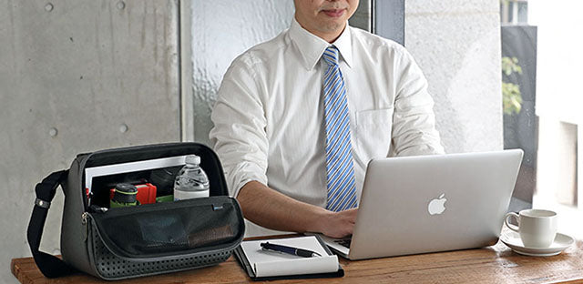 ひらくPCバッグnano