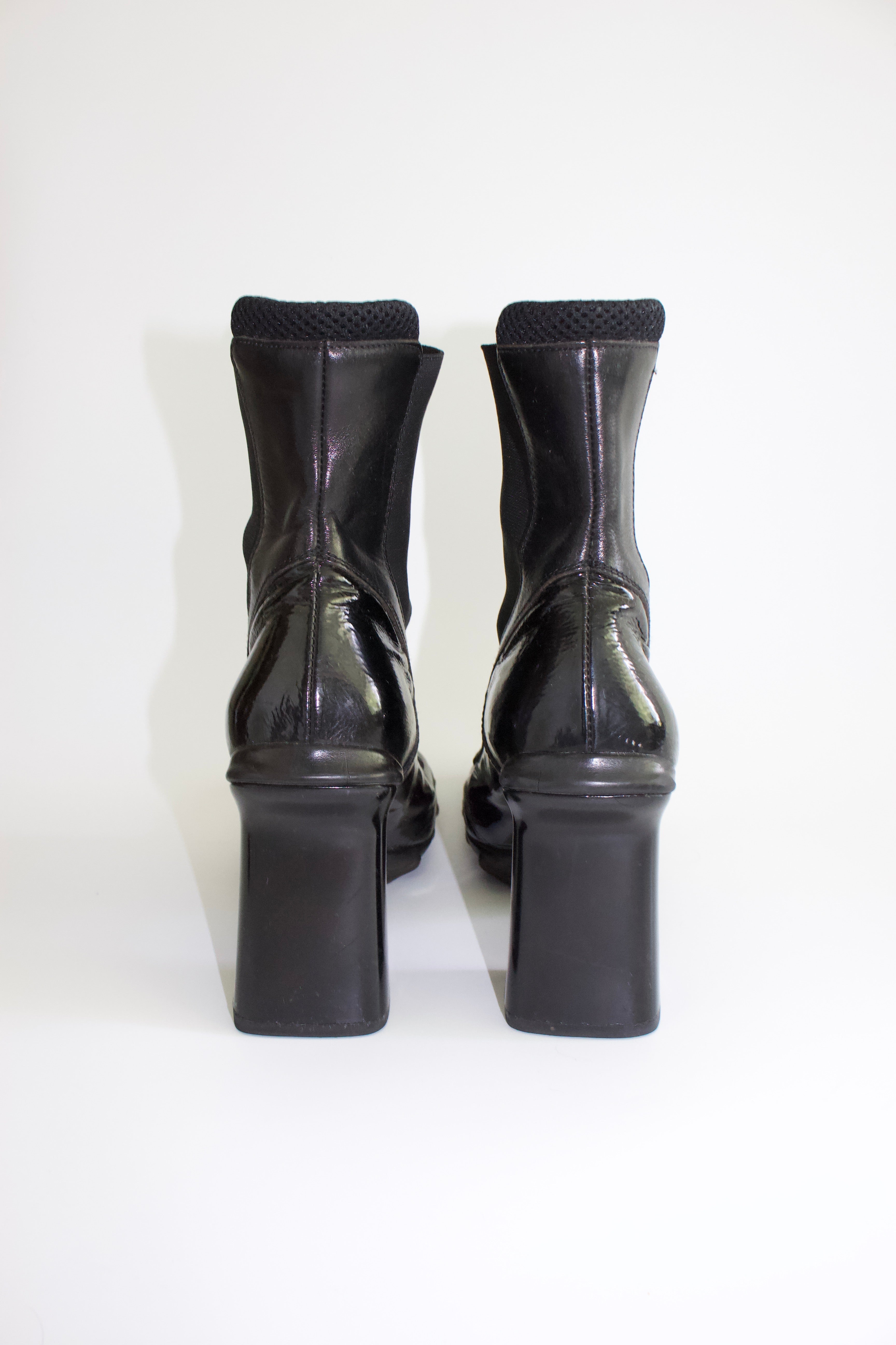 Velvet Archive - Miu Miu FW 1999 black patent leather boots