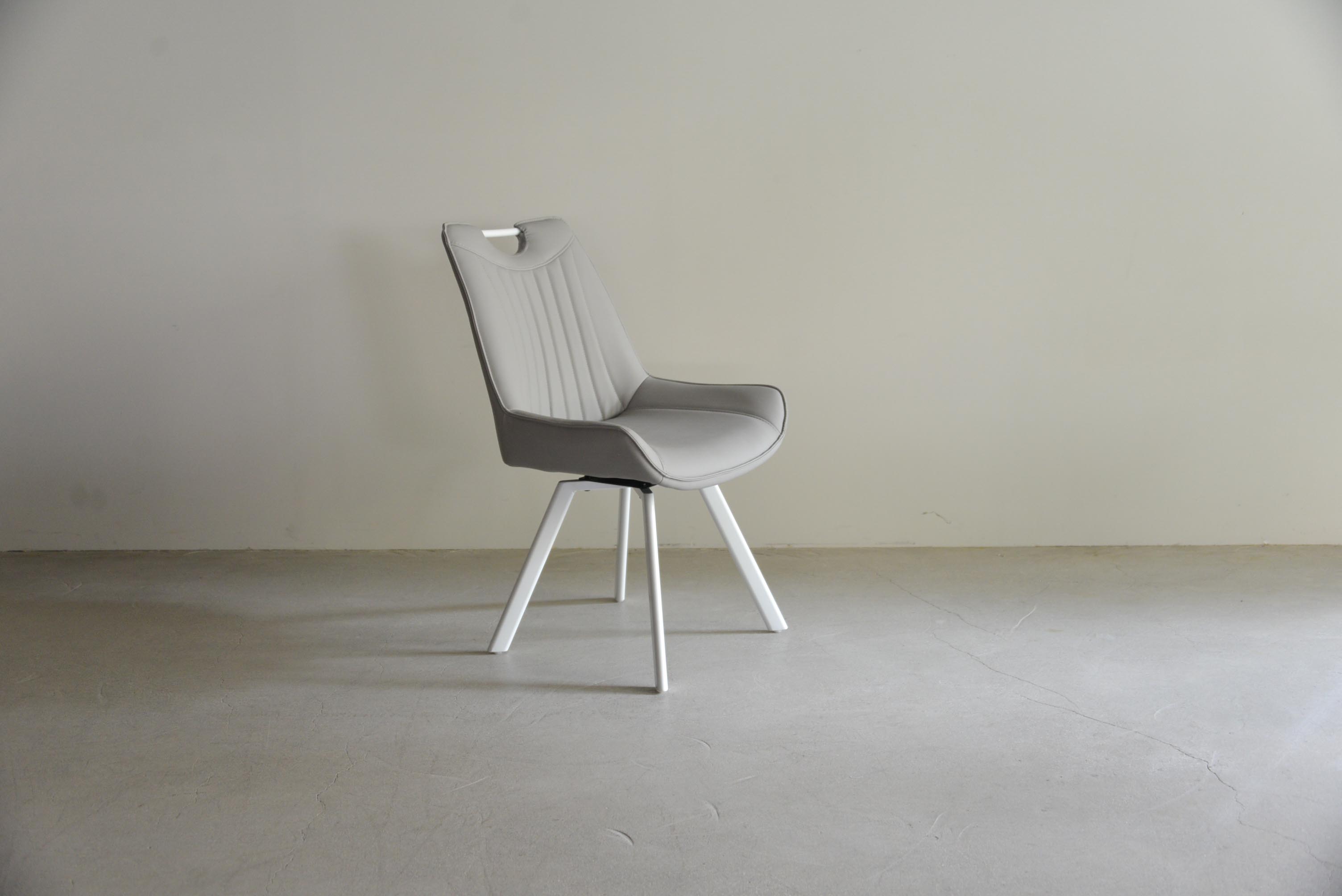 白が映える、回転式くつろぎチェア｜SWⅡ回転チェア – 十二十家具