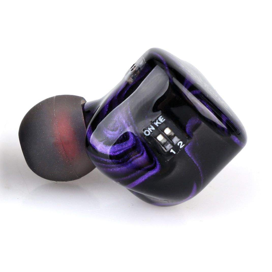 新製品】Kiwi Ears Quartet：2DD+2BA ハイブリッド・インイヤー