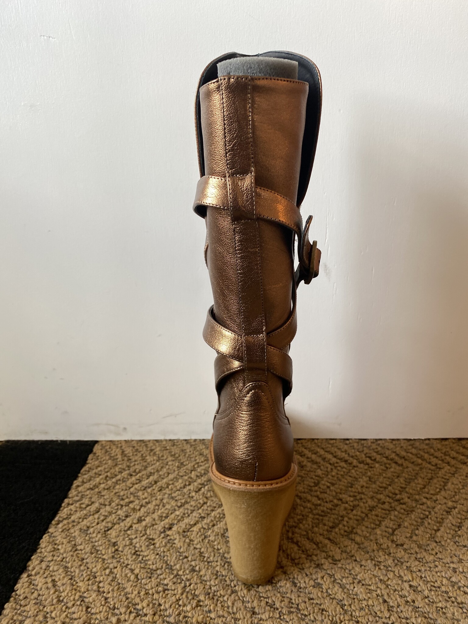 Paloma Barcelo- Shande- Bronze - Dukes Online