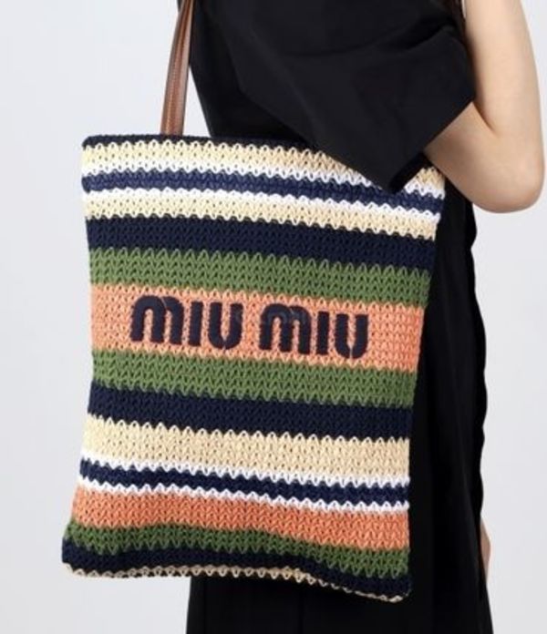 MiuMiu(ミュウミュウ)」の新作「夏バッグ」が可愛いすぎてラブコール