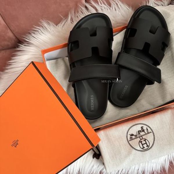 大人の極上サンダル♡HERMES(エルメス)の「シプレ」魅力を深堀り