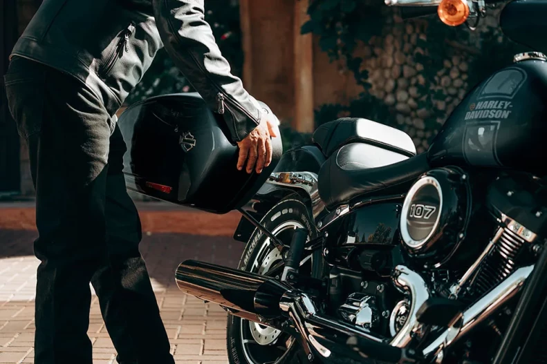 Sport Glide™ | Harley-Davidson® 長崎