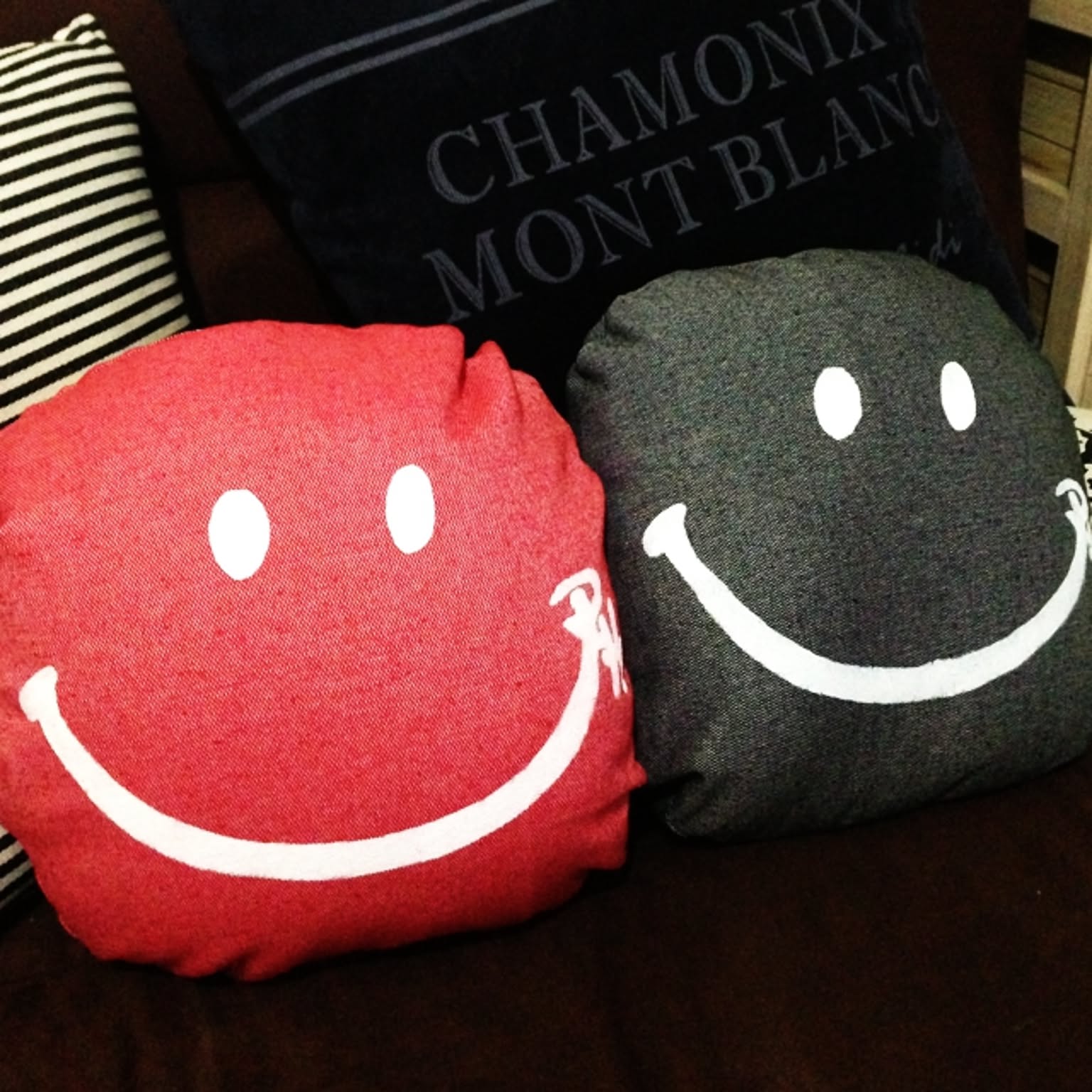 ニコちゃん スマイルクッションのおすすめ商品とおしゃれな実例