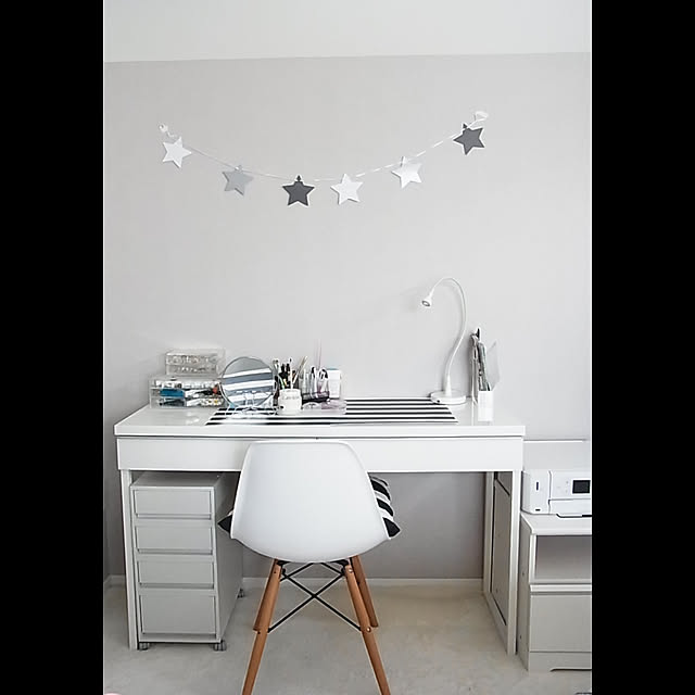 IKEA ドレッサー兼デスクのおすすめ商品とおしゃれな実例 ｜ RoomClip