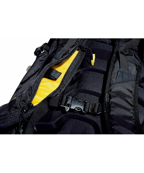 BURTON（バートン）の「Burton AK457 33L Pack Outdoor 機能後背包 黑
