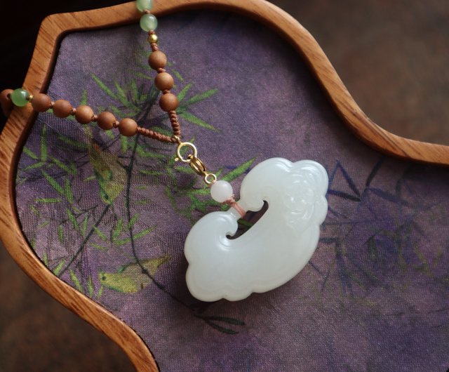 天然和田玉ペンダントネックレス、羊脂玉彫刻の如意ロックペンダント