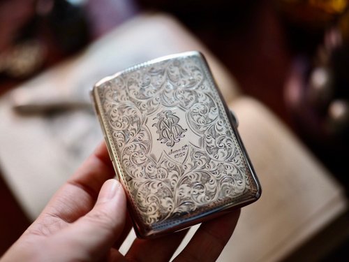 台湾 英国の100年前のアンティークスターリングシルバー手巻き