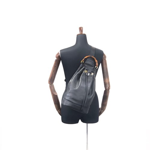 日本直送 名牌中古包 】GUCCI グッチ バンブー レザー 巾着 ショルダー