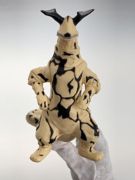 ソフビ エレキング ウルトラ怪獣 ウルトラマン 宇宙怪獣 | 中古トイ