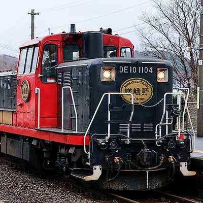 嵯峨野観光鉄道DE10 1104が山陰本線で試運転を実施｜鉄道ニュース