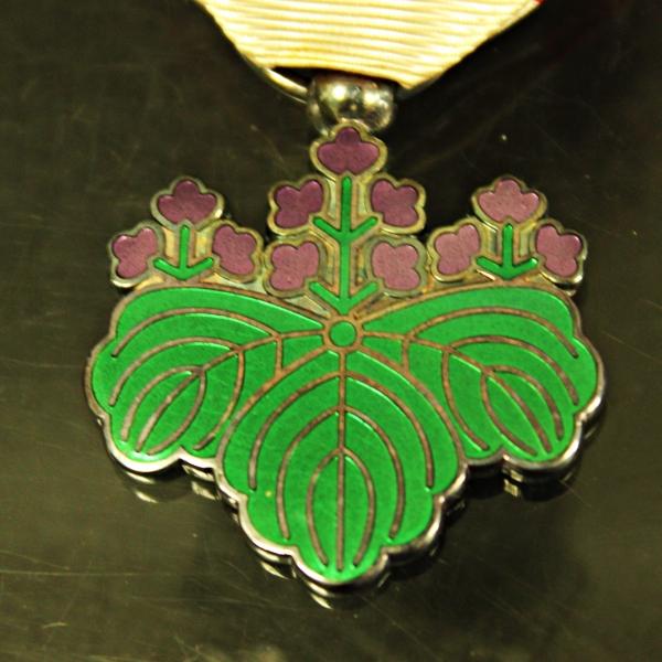 勲七等青色桐葉章 日本 勲章 /【Buyee】