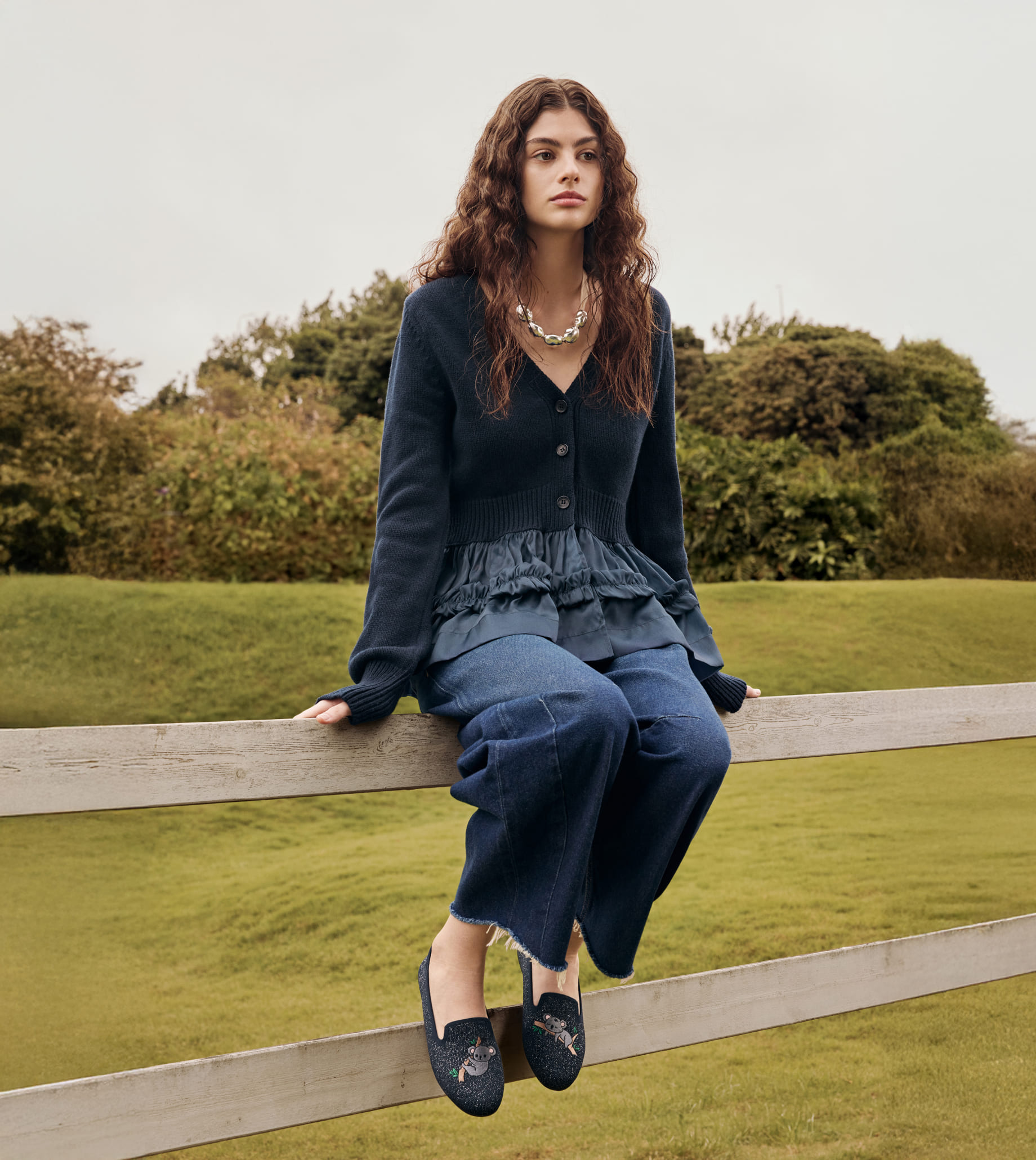 Audrey] ラウンドトゥ アニマル刺繍 ローファー – VIVAIA JAPAN