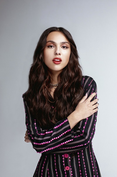 Olivia Rodrigo（オリヴィア・ロドリゴ）、デビュー・アルバム『Sour