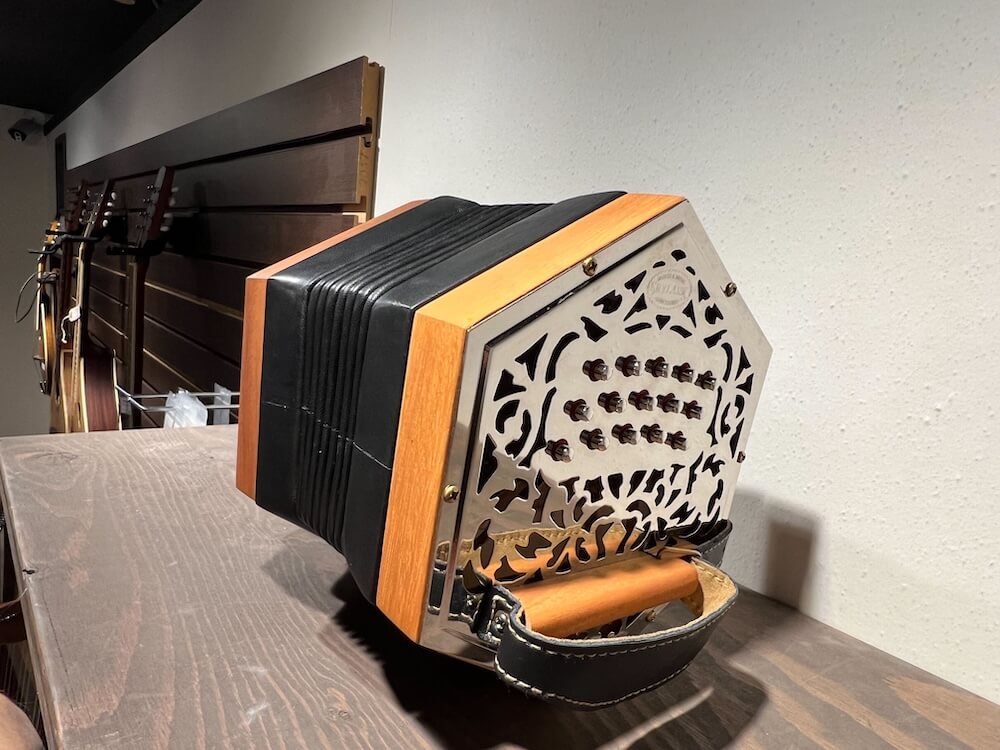 ケルトの笛屋さん | 商品詳細 | McNeela コンサーティーナ Skylark