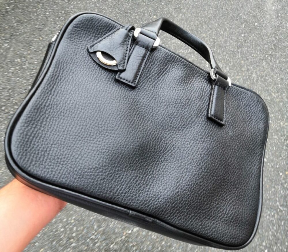 アニアリ ミニブリーフケースはフォーマルで使えるバッグ【クラッチ